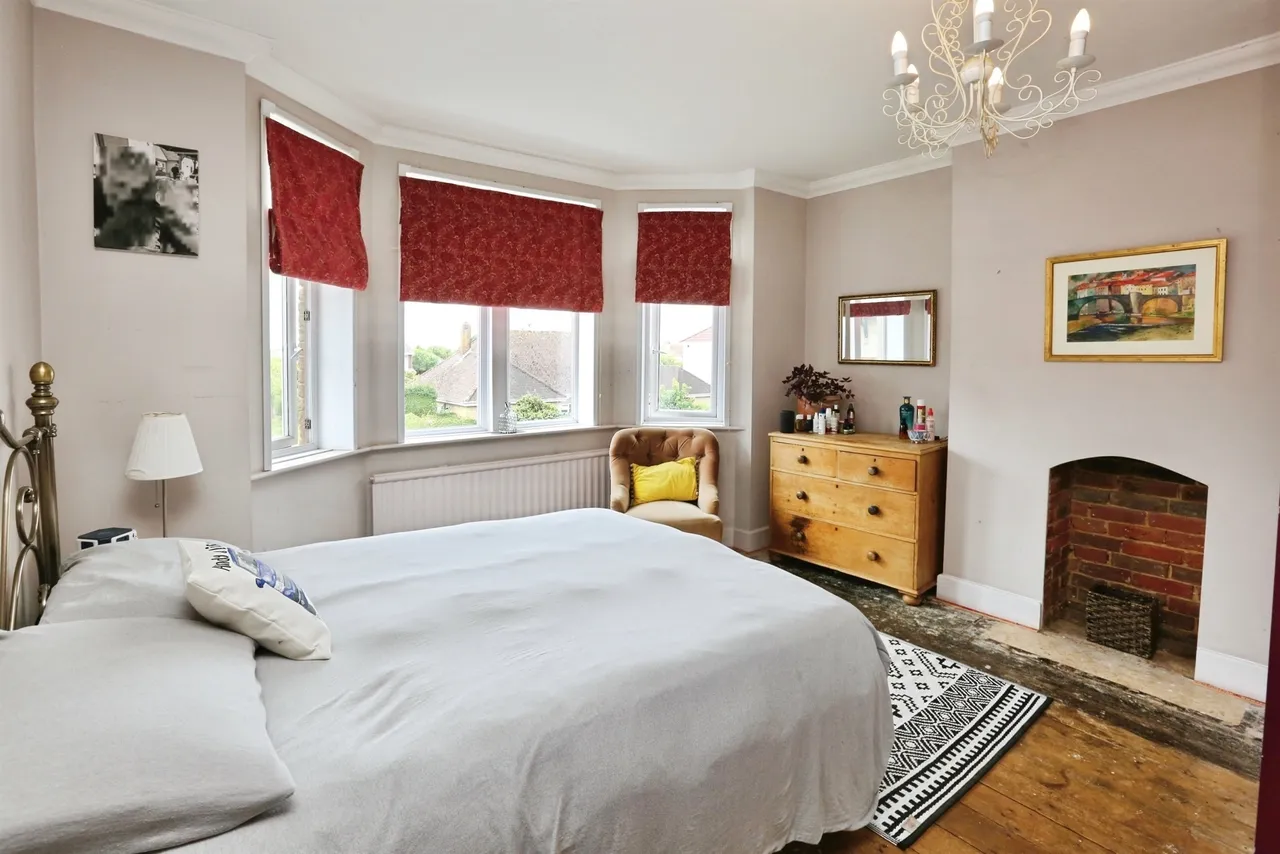 Raynes Road, Lee-On-The-Solent, PO13, photo 13