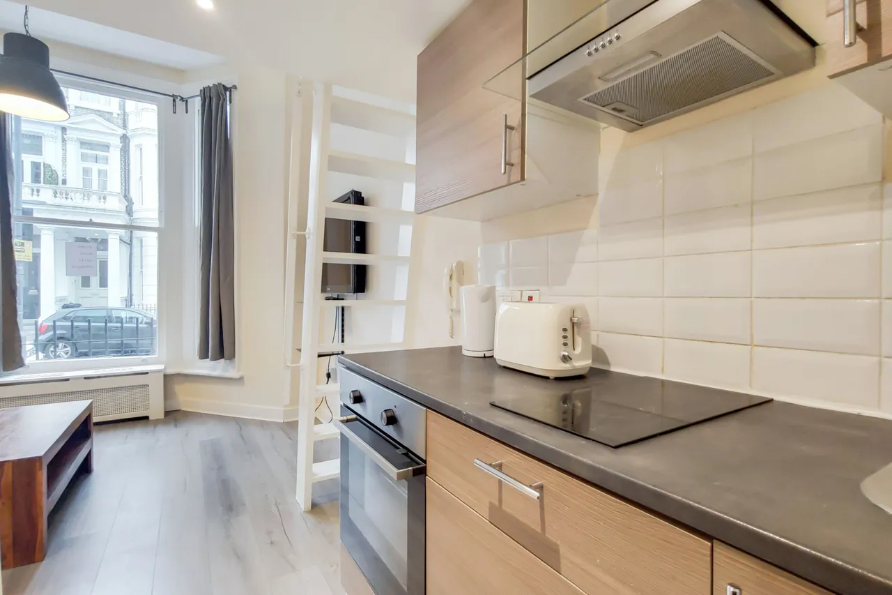 Flat 1, 26 Fairholme Road, London, photo 5