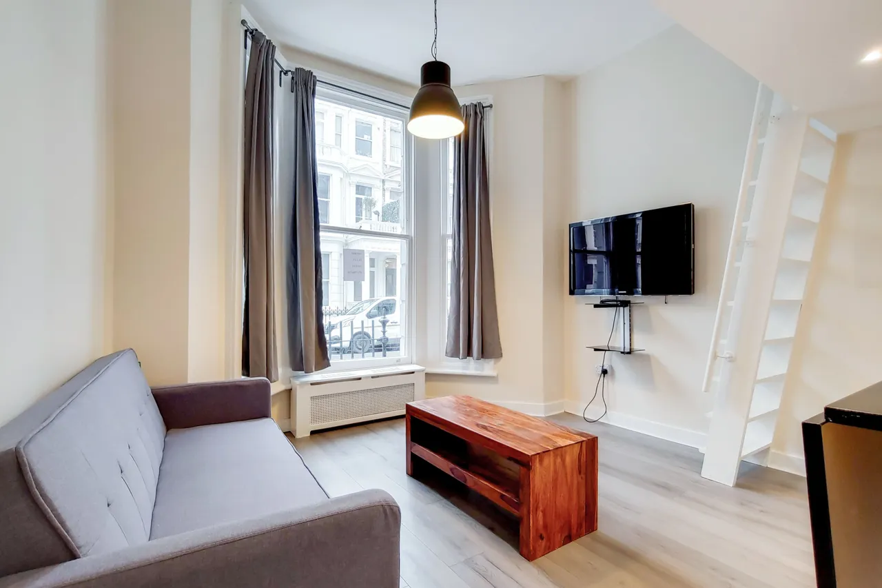 Flat 1, 26 Fairholme Road, London, photo 8