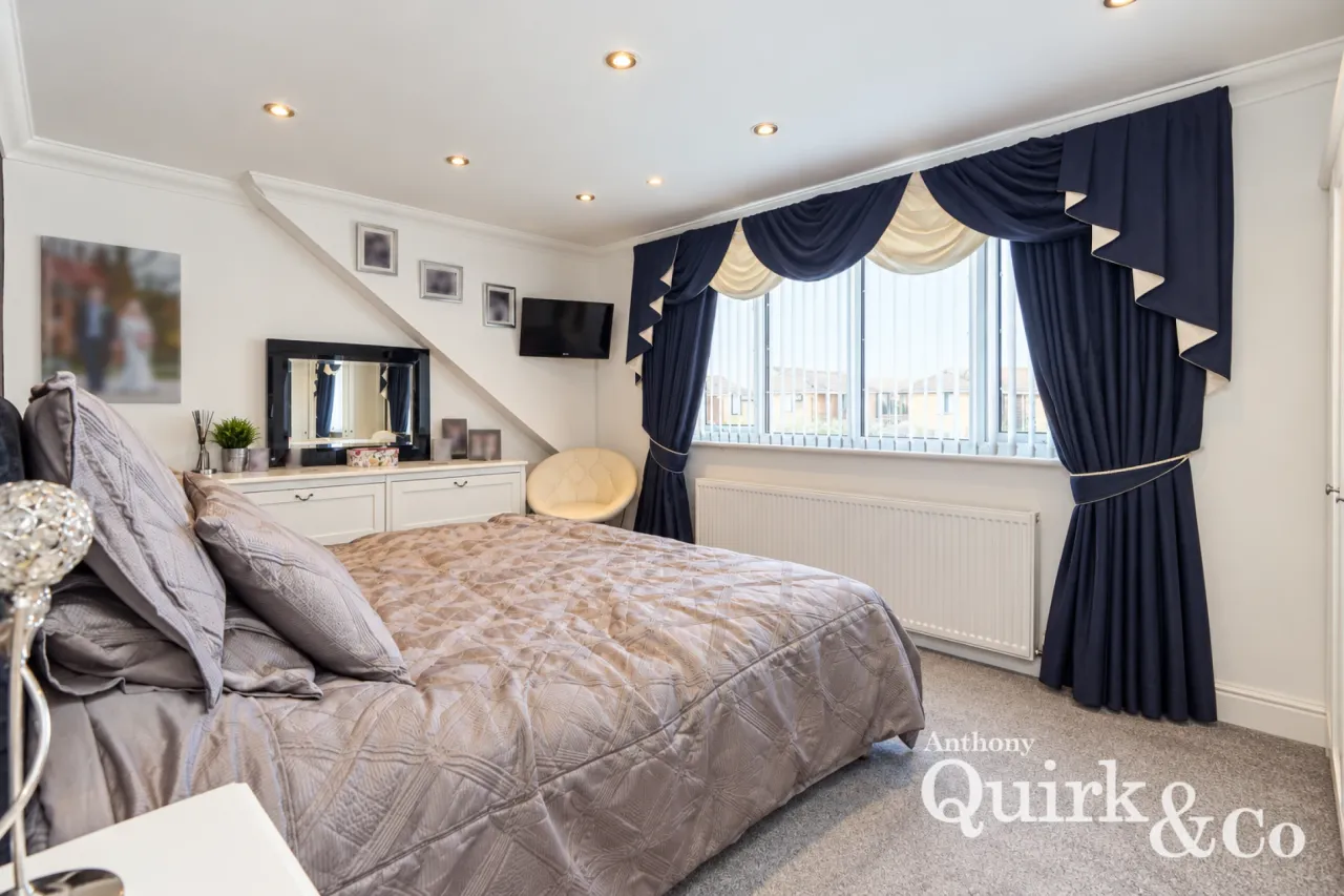 Runnymede Road, Canvey Island, SS8, photo 26