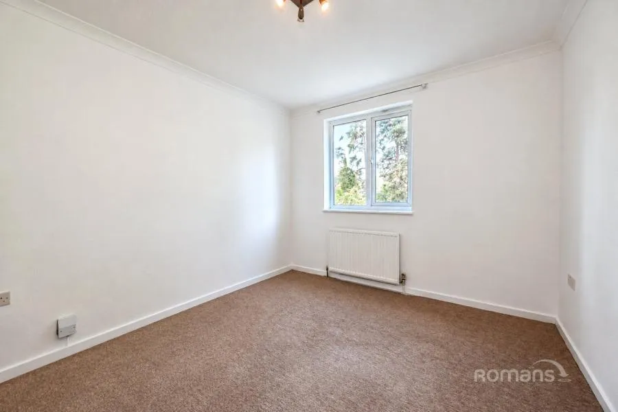Pembroke, Bracknell, RG12, photo 7
