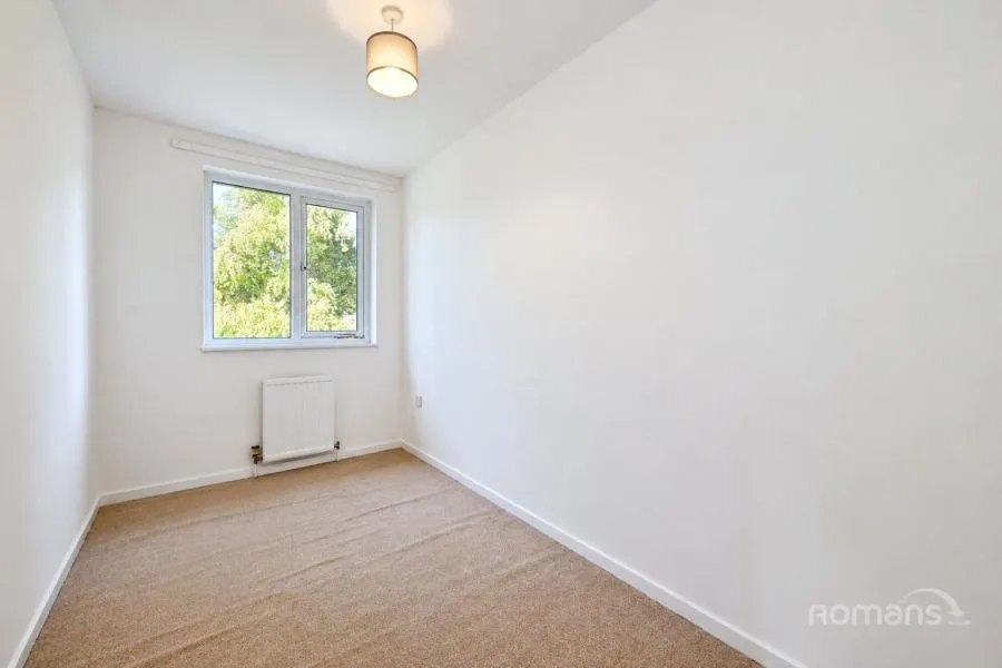 Pembroke, Bracknell, RG12, photo 6