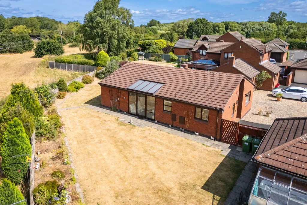 Donnerville Gardens, Admaston, TF5, photo 19