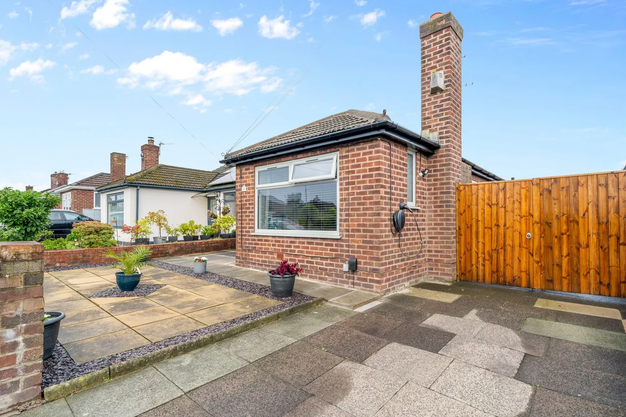 Upland Drive, Ashton-In-Makerfield, Wigan, Wigan, WN4 8XB, photo 5