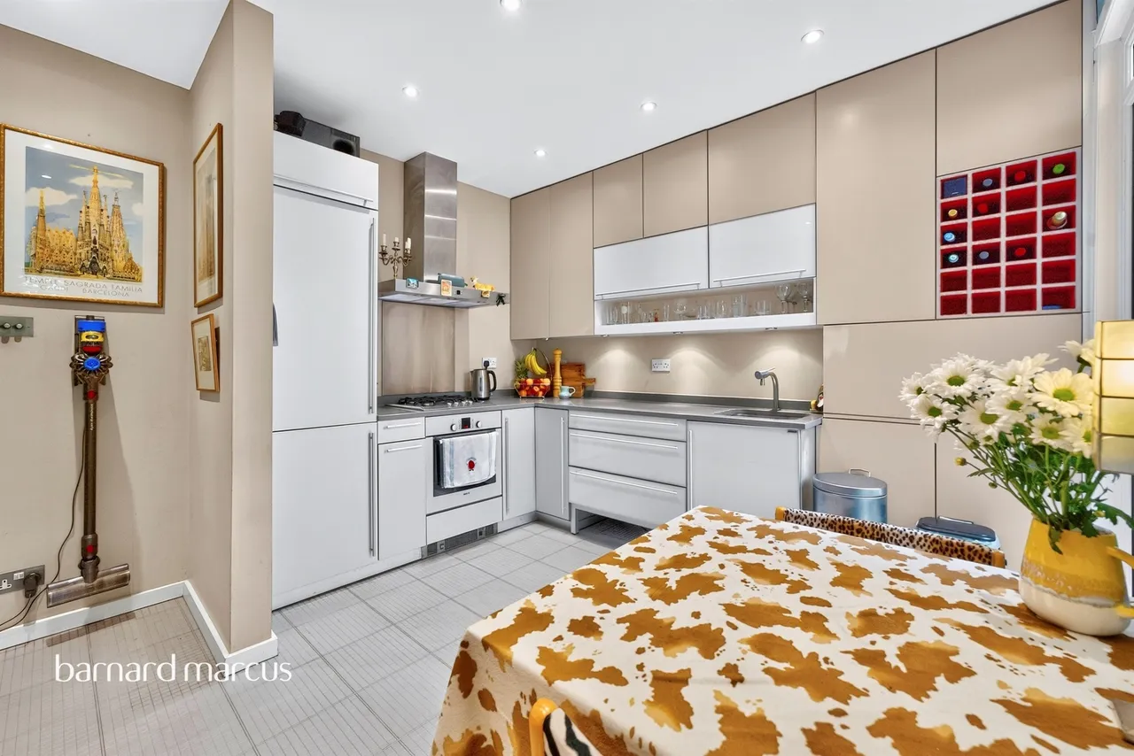 Clonmell Road, London, N17, photo 3