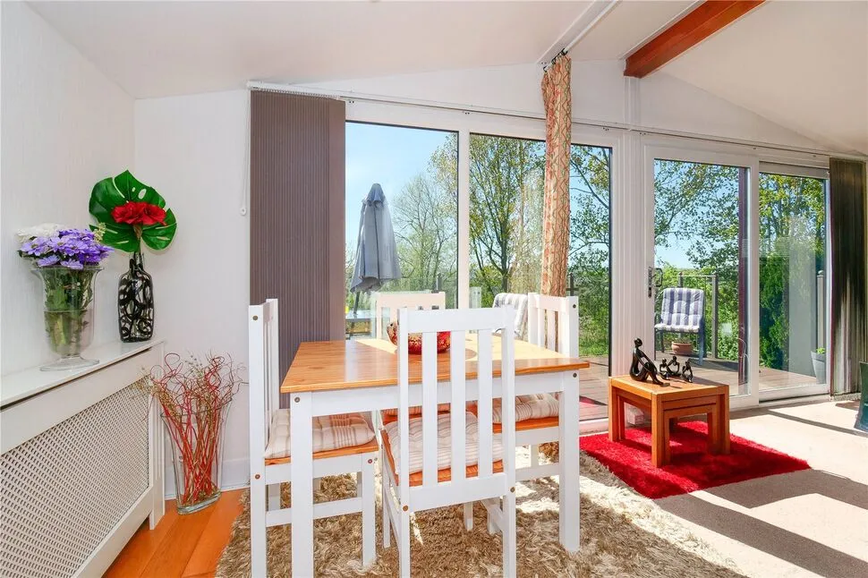 Glen Road, Baildon, West Yorkshire, BD17, photo 4