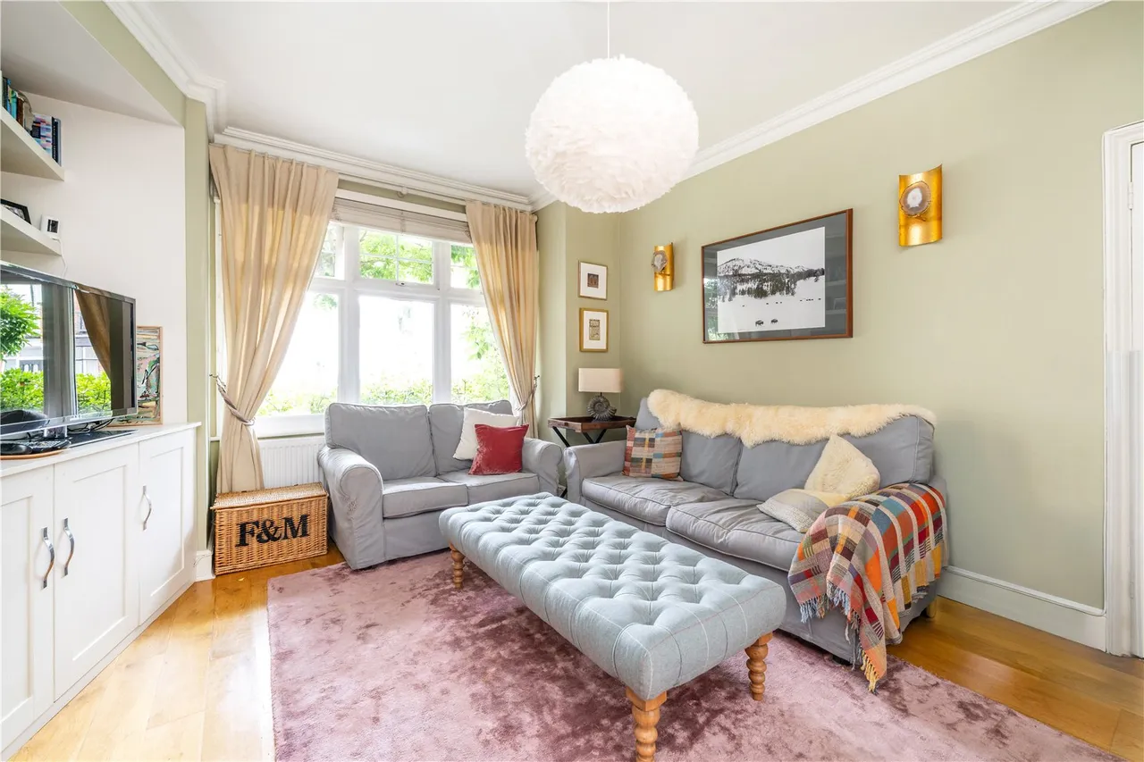 Riverview Gardens, Twickenham, TW1 4RT, photo 3