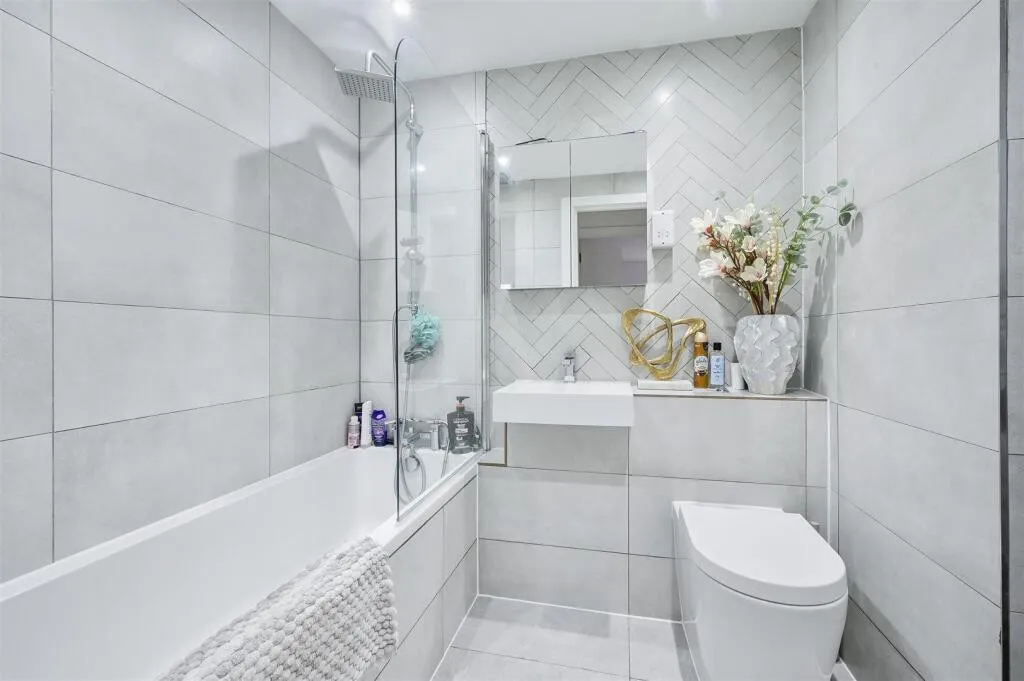 Lime Court, 1 Lewis Road, CR4, photo 6