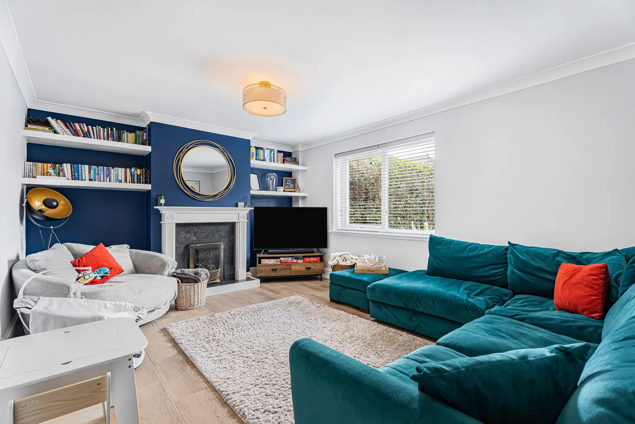 Sutherland Avenue, Sunbury-on-Thames, TW16, photo 2