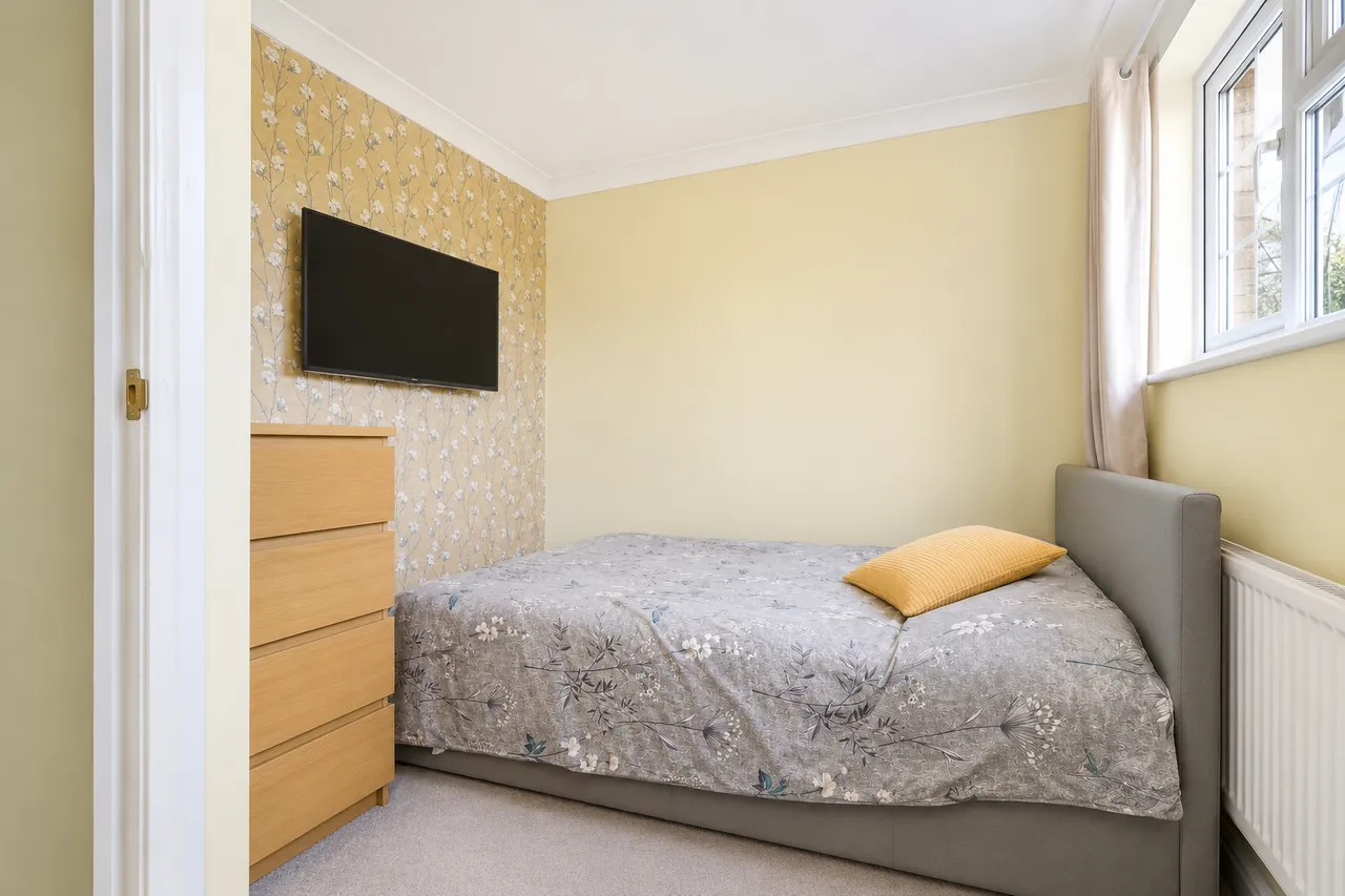 Caernarvon Crescent, Bletchley, MK3, photo 10