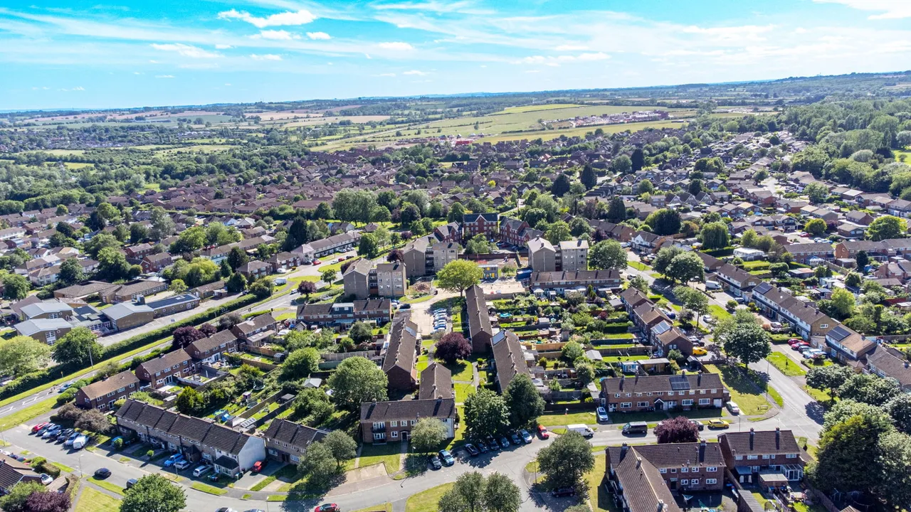 Caernarvon Crescent, Bletchley, MK3, photo 17