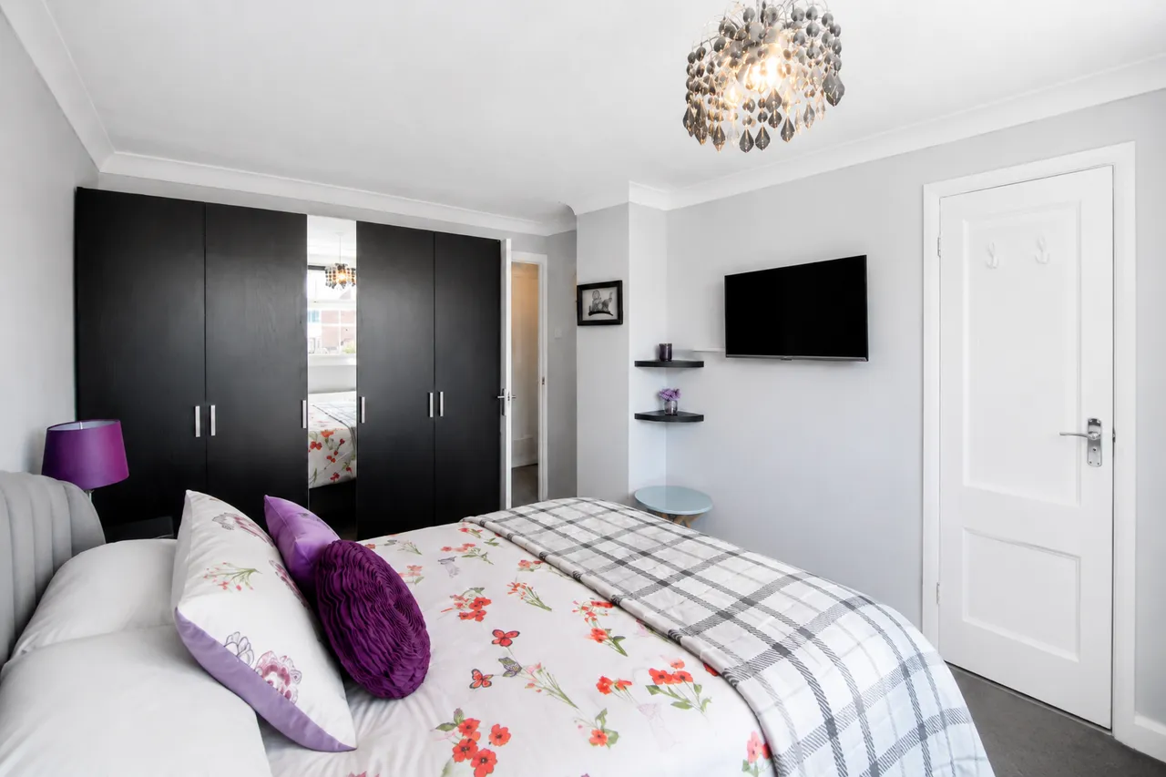 Caernarvon Crescent, Bletchley, MK3, photo 8