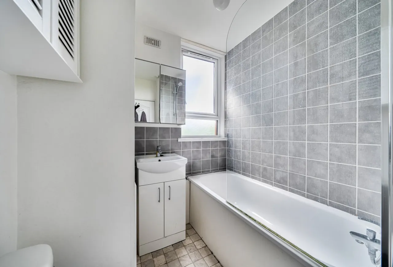 Stoford Close, London, SW19 6TJ, photo 2