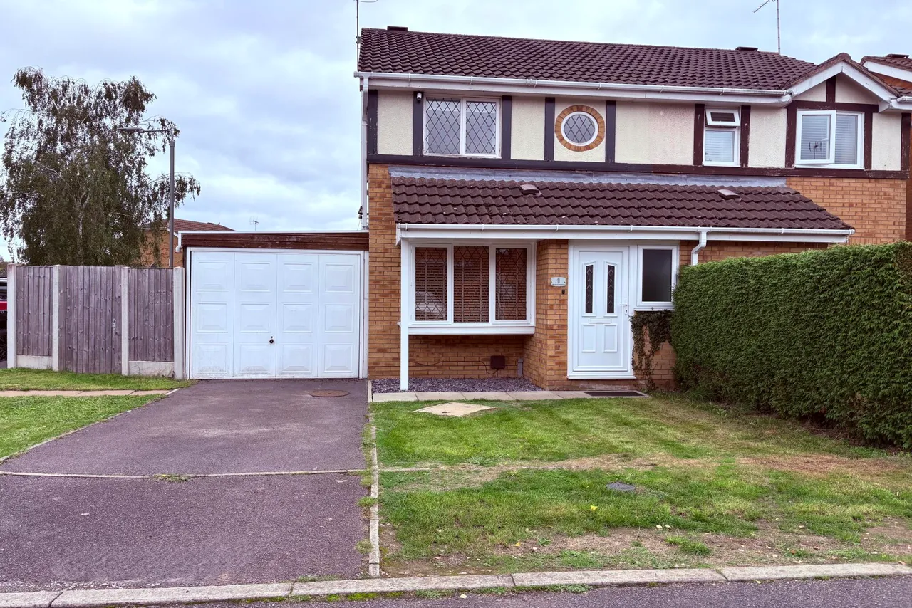 2 bed house for sale, Hanbury Avenue, Hatton, DE65