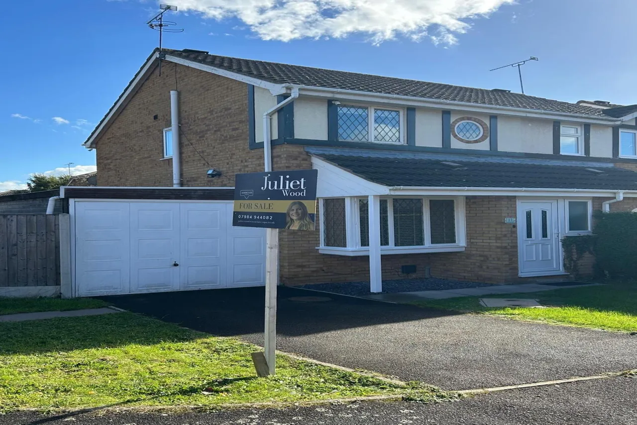 Hanbury Avenue, Hatton, DE65, photo 30