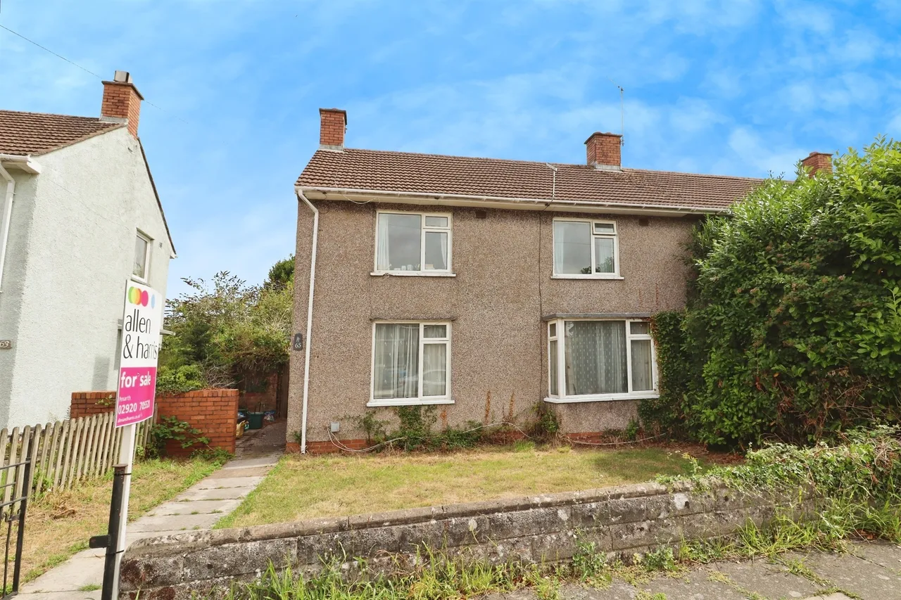 3 bed house for sale, Laburnum Way, Penarth, CF64