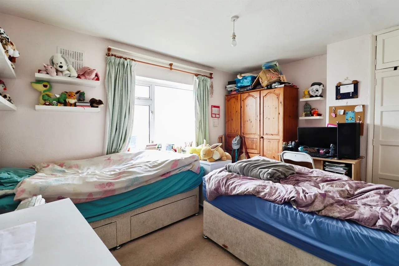 Laburnum Way, Penarth, CF64, photo 13