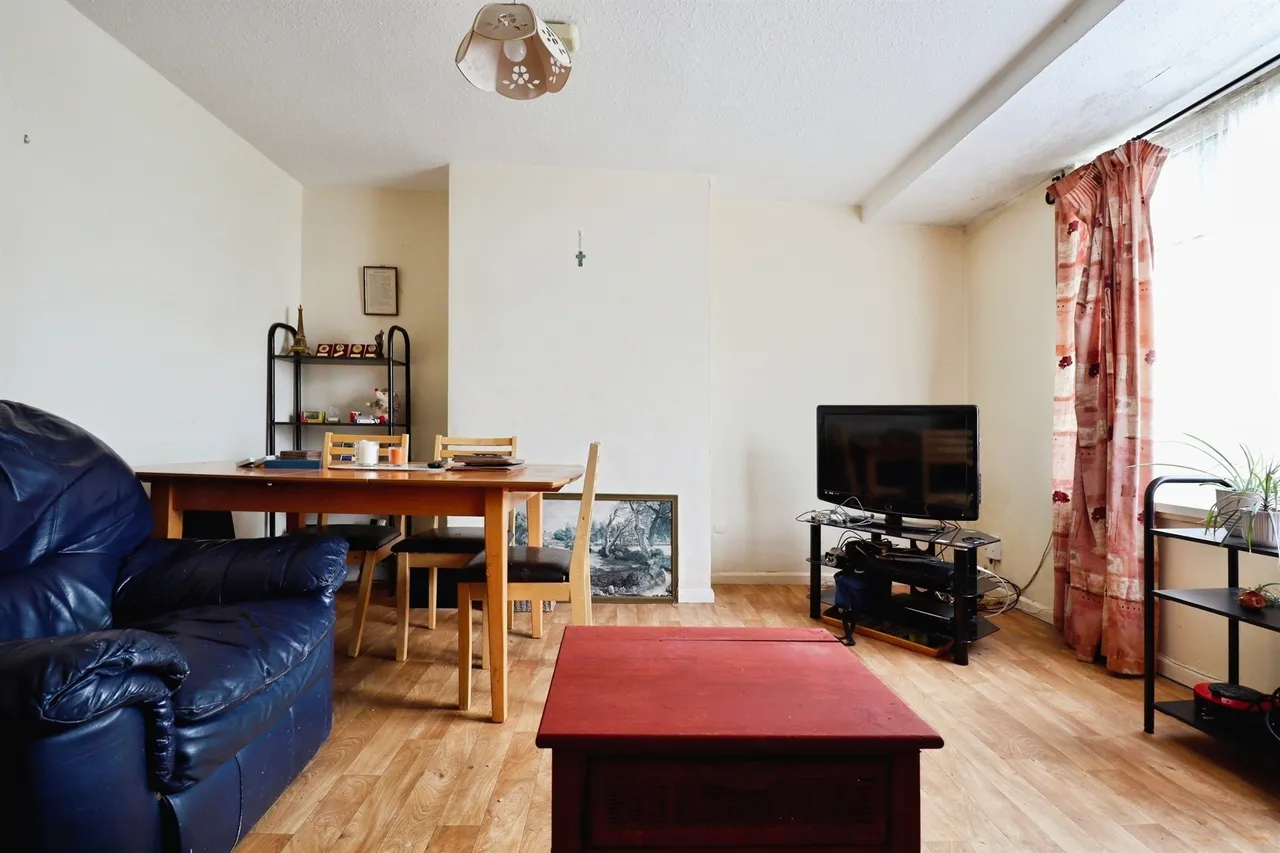 Laburnum Way, Penarth, CF64, photo 6