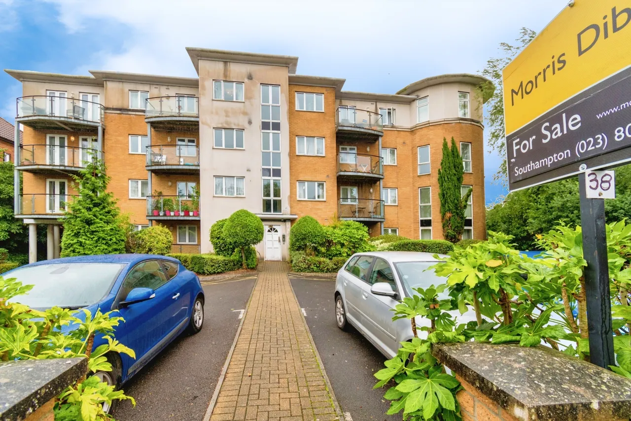 2 bed flat for sale, Hill Lane, Southampton, SO15
