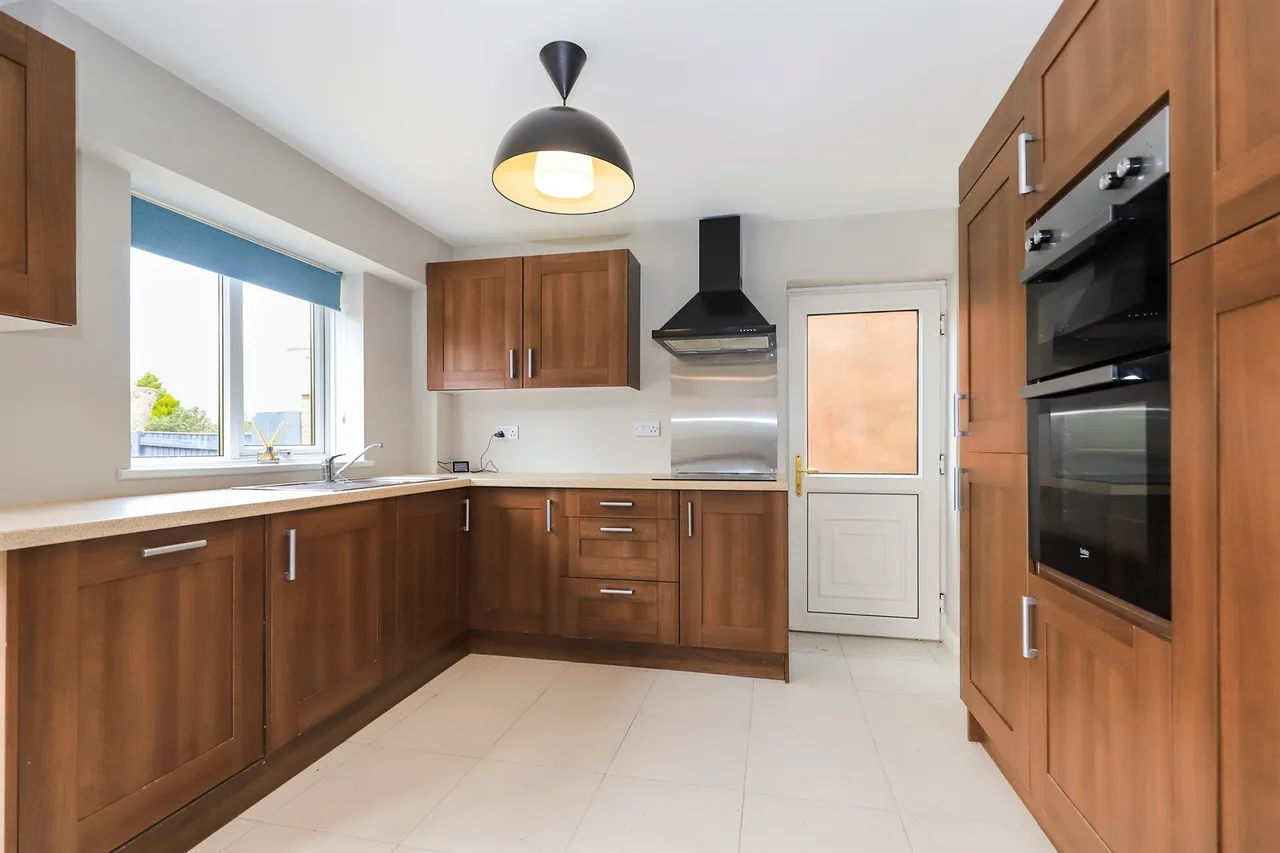 Cannock Road, Featherstone, WV10, photo 4