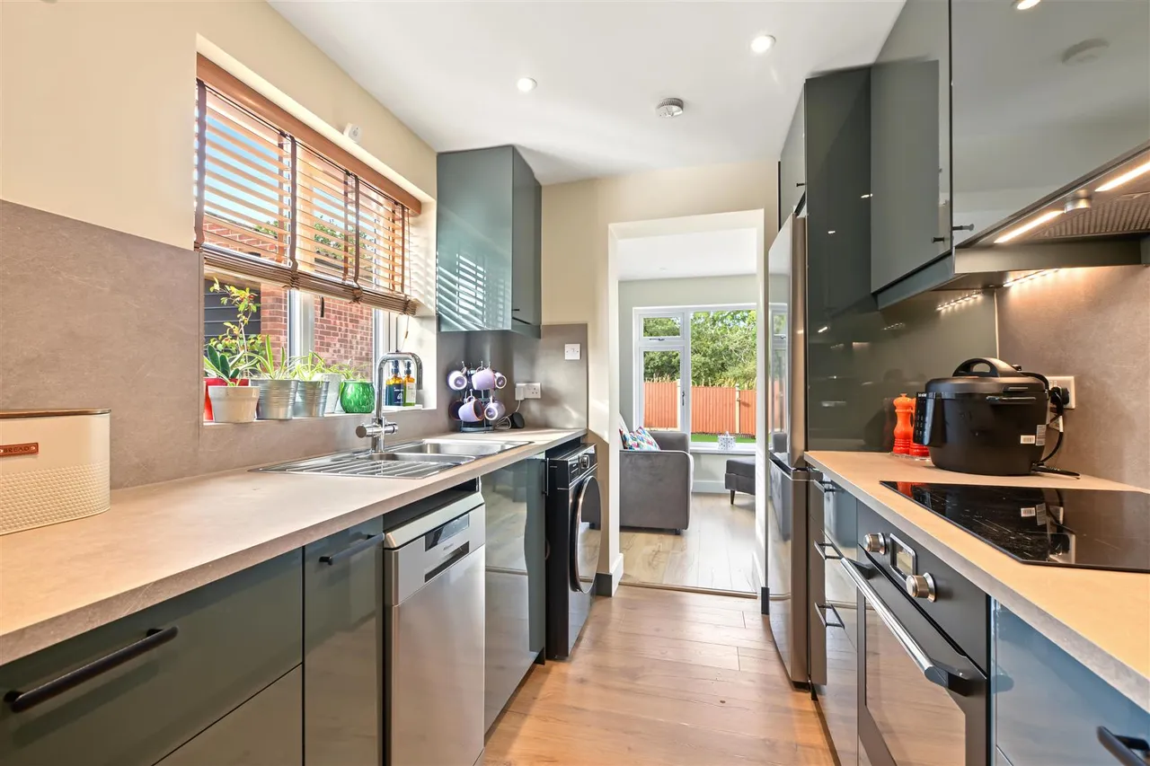 Sunningdale Drive, Ilkeston, DE7, photo 5