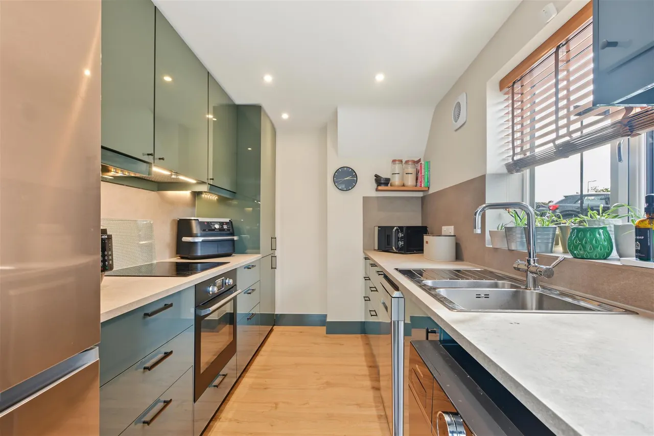 Sunningdale Drive, Ilkeston, DE7, photo 4