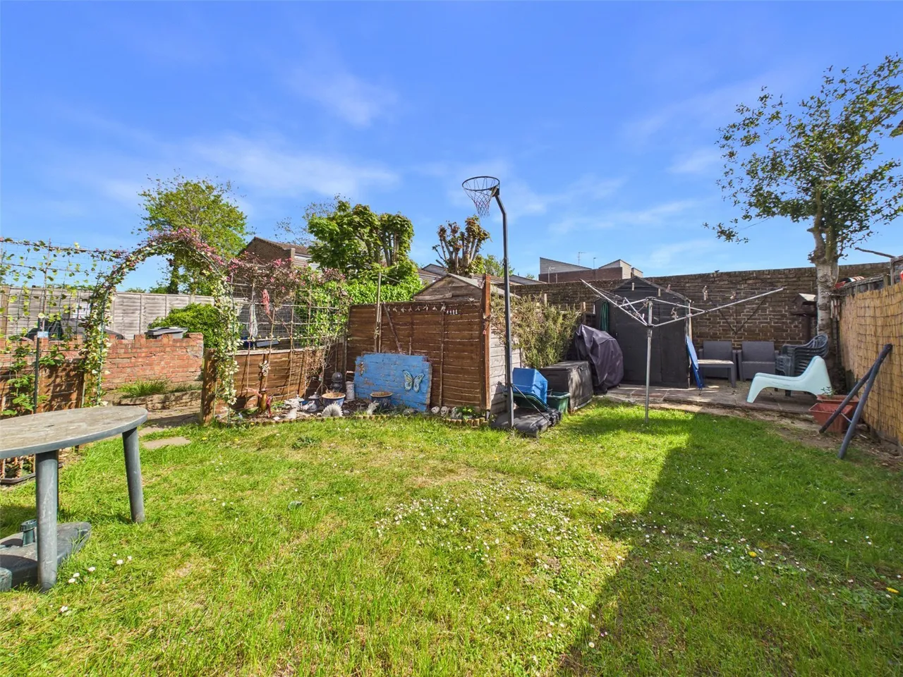 Elmcroft Close, Feltham, TW14, photo 3