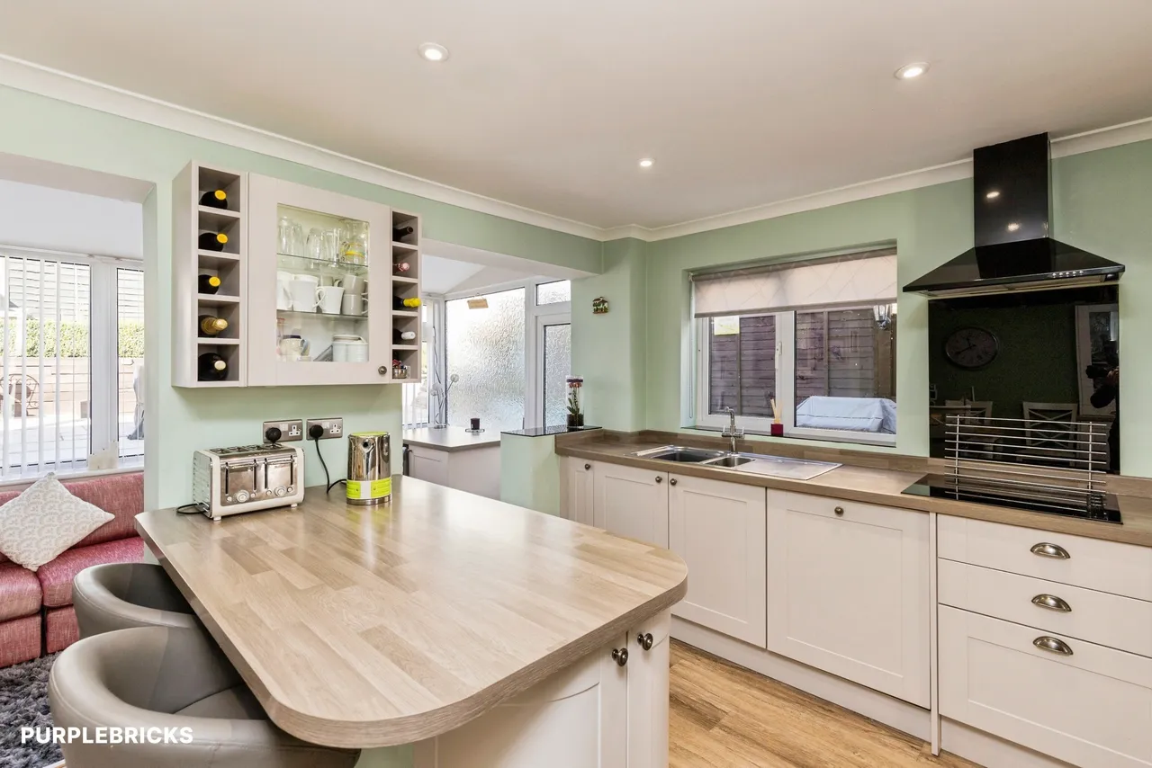 Rosedale Close, Crawley, RH11, photo 9