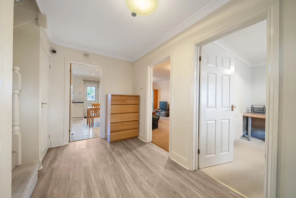 Weston Avenue, West Molesey, KT8, photo 6