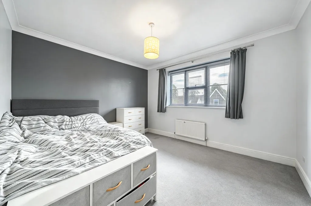 Weston Avenue, West Molesey, KT8, photo 9
