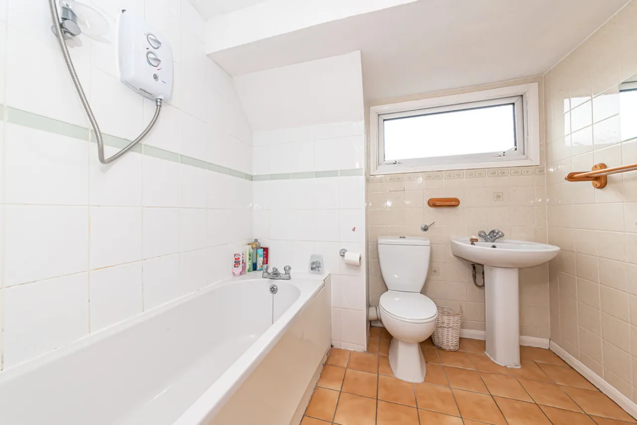 Frimley Green, Camberley, GU16, photo 11