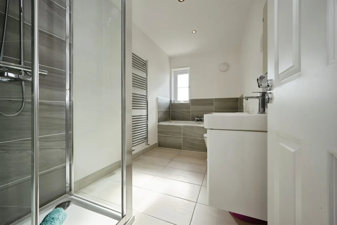 Worlds End Lane, Weston Turville, HP22, photo 24
