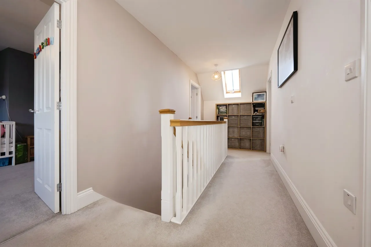 Worlds End Lane, Weston Turville, HP22, photo 14
