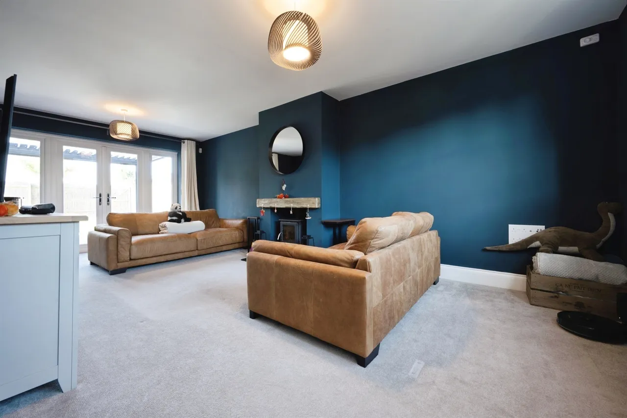 Worlds End Lane, Weston Turville, HP22, photo 4