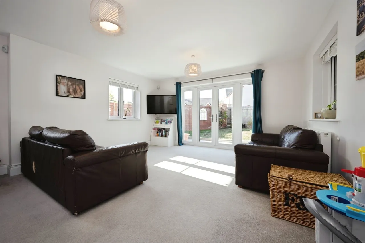 Worlds End Lane, Weston Turville, HP22, photo 8