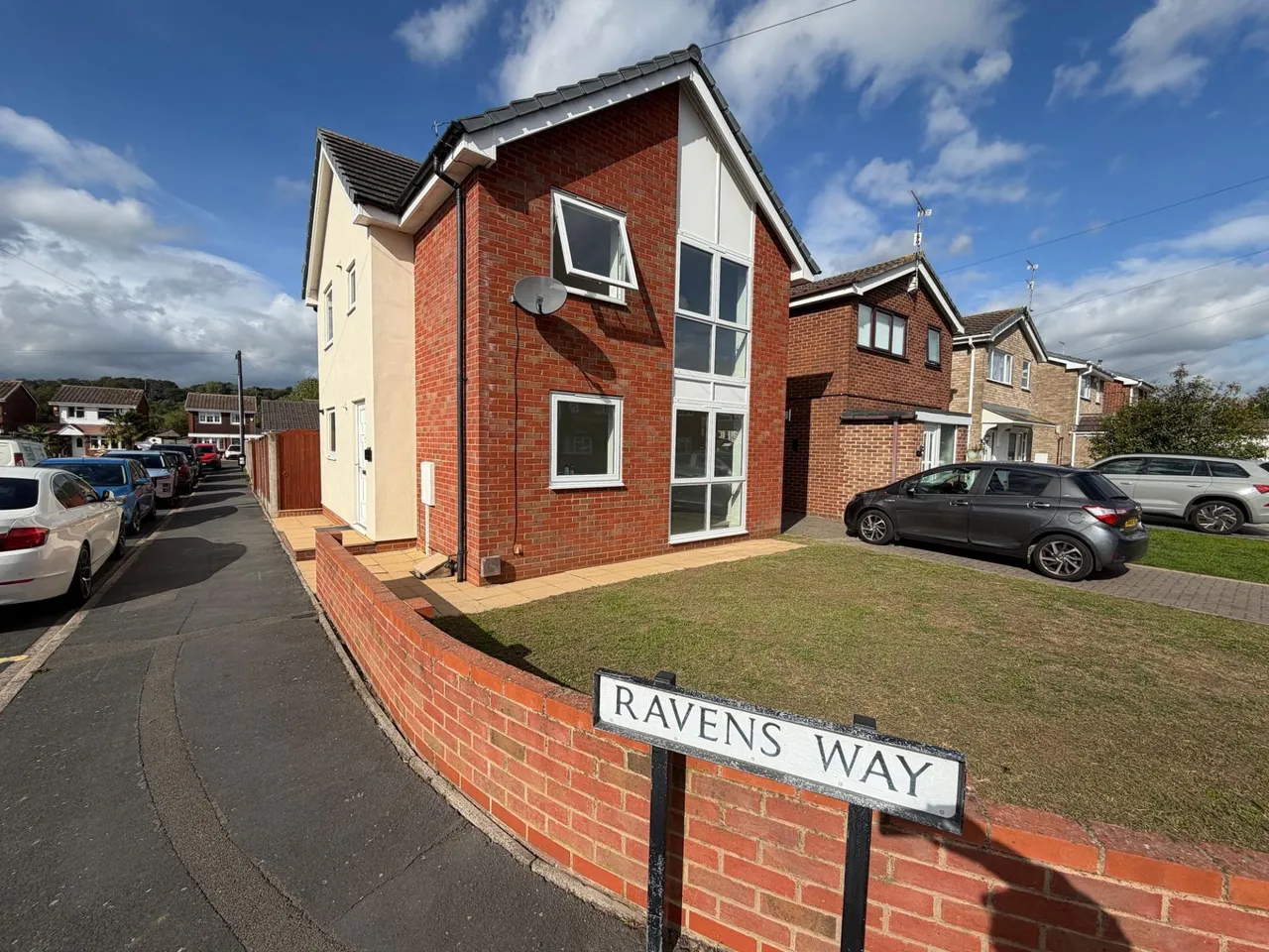 4 bed house for sale, Waverley Lane, Burton-On-Trent, DE14