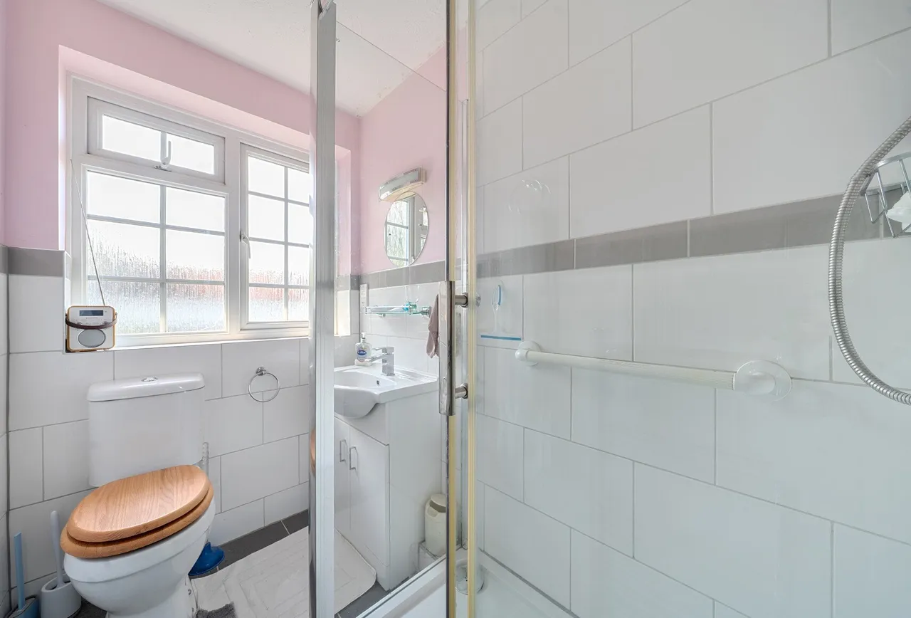 Goodwood Close, Morden, SM4 5AW, photo 14