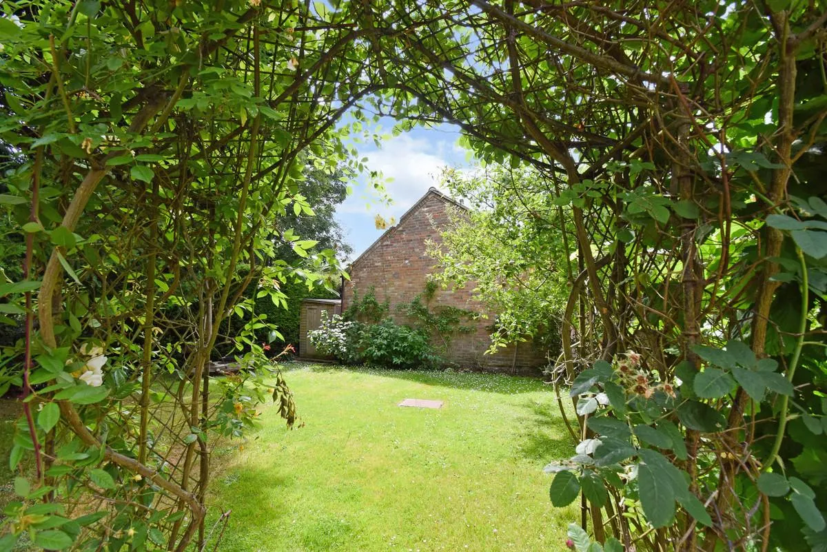Hitcham Lane, Burnham, SL1, photo 27