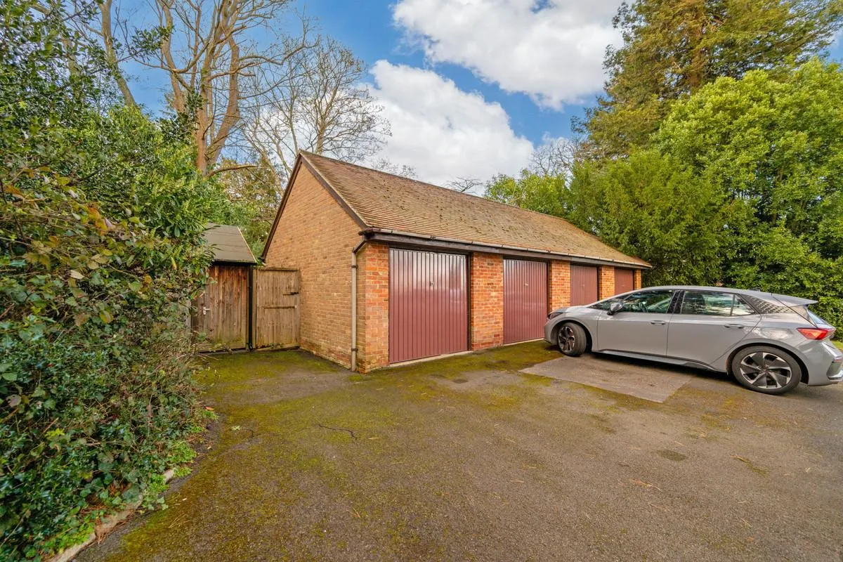 Hitcham Lane, Burnham, SL1, photo 32