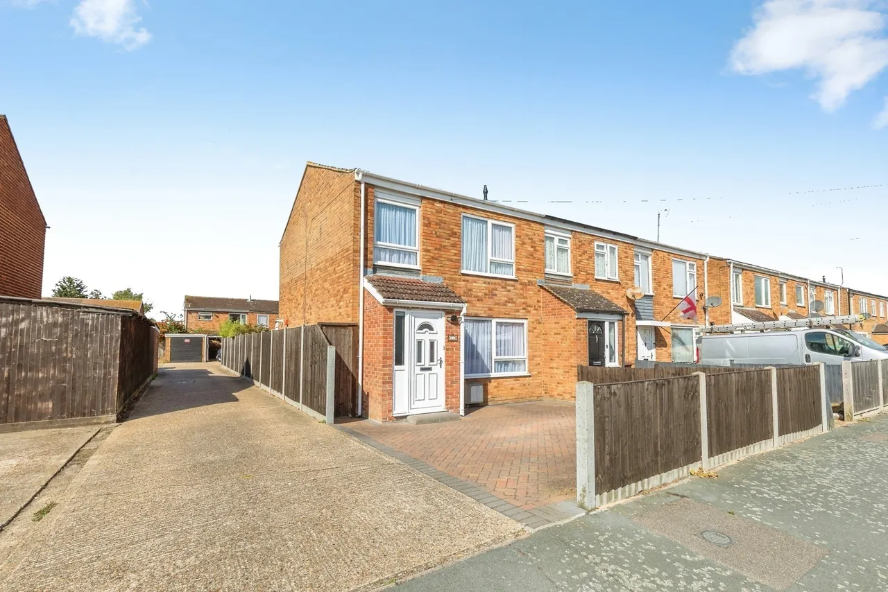 Pannell Road, Isle of Grain, ME3, photo 2