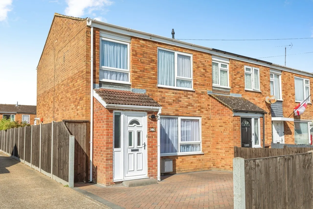 3 bed house for sale, Pannell Road, Isle of Grain, ME3