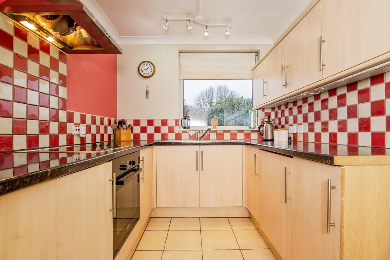 Elmfield Gardens, Worcester, WR5, photo 14