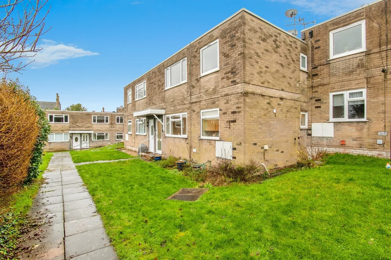 Elmfield Gardens, Worcester, WR5, photo 11