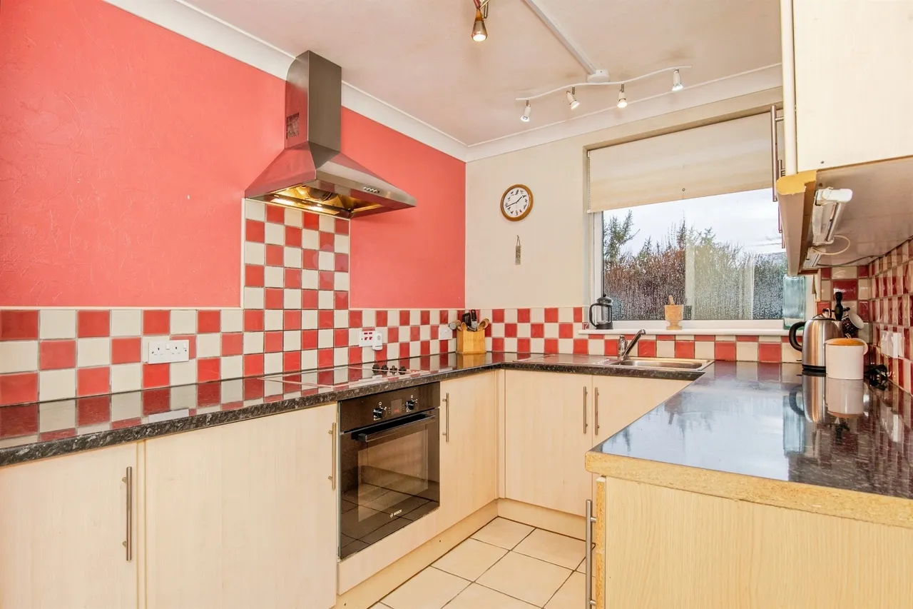 Elmfield Gardens, Worcester, WR5, photo 4