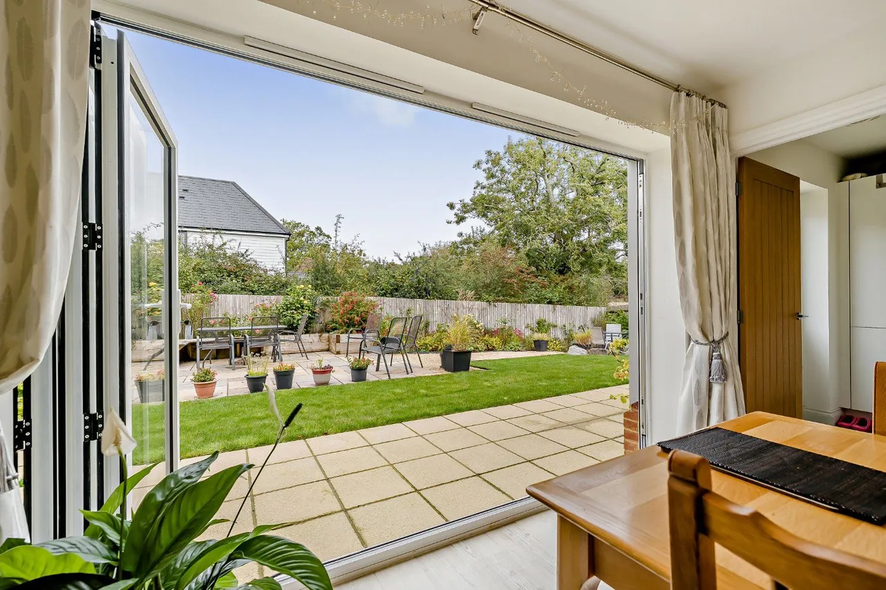Oakfield Lane, Plumpton Green, Lewes, East Sussex, BN7 3FF, photo 8