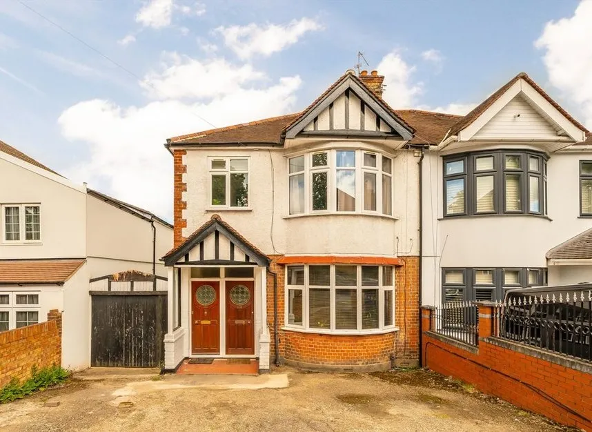 2 bed flat for sale — Wood Lane, Isleworth, TW7