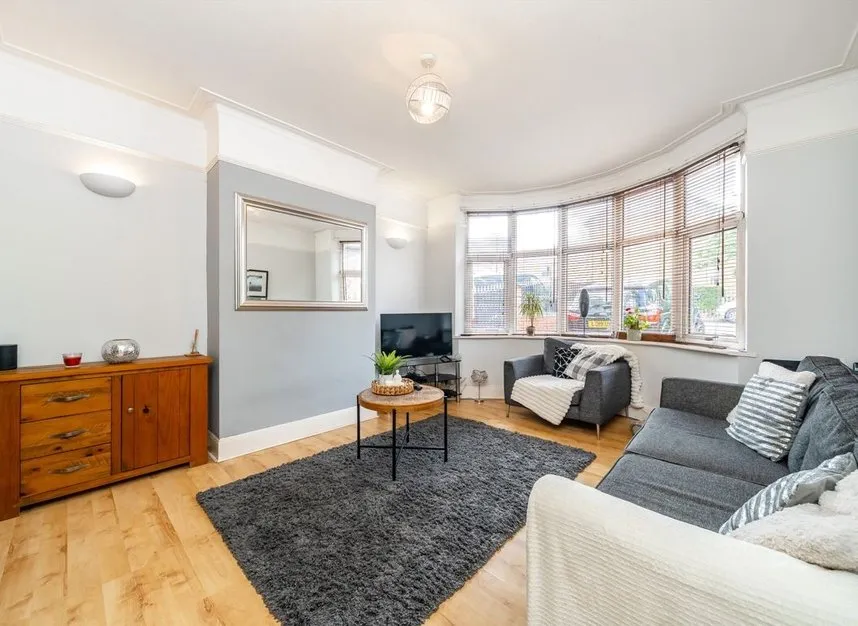 Wood Lane, Isleworth, TW7, photo 2