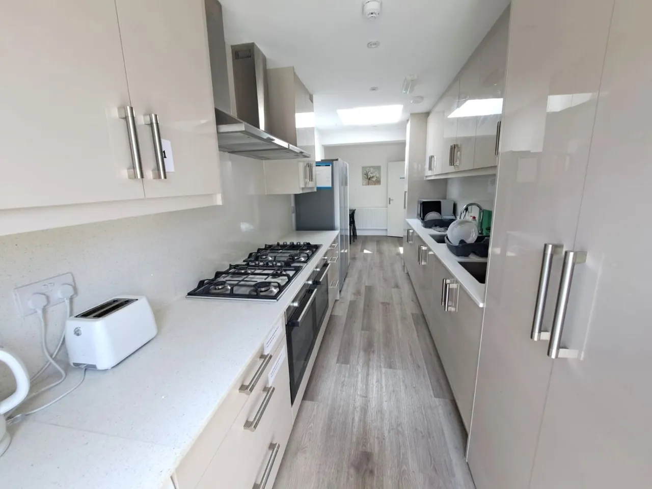 Allenby Road, Southall, UB1, photo 2
