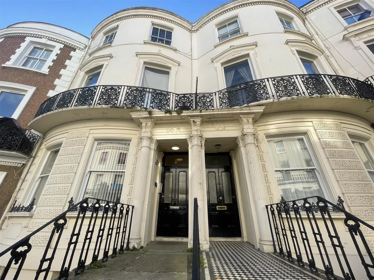 2 bed flat to rent, Brunswick Road, BN3