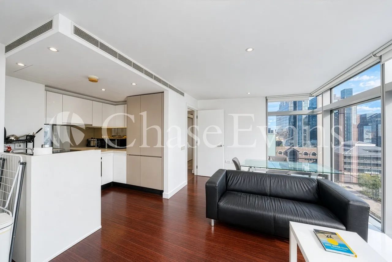 Pan Peninsula Square, Canary Wharf, E14, photo 5